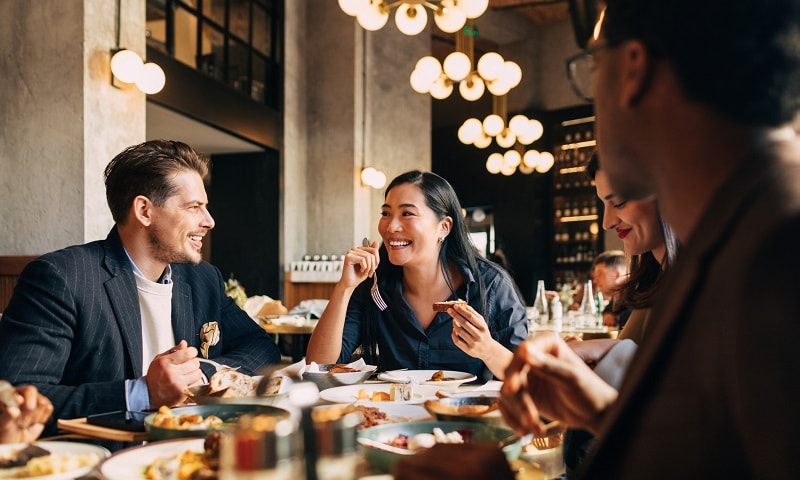 Dining_credits_with_Amex