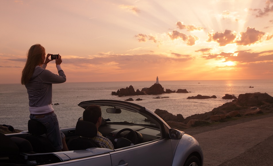 Femme devant un paysage 