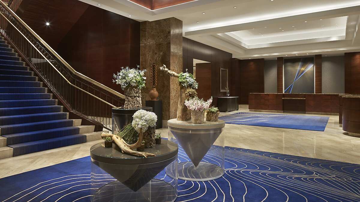 The Ritz Carlton Denver Fine Hotels Resorts Amex Travel TH   Lobby 